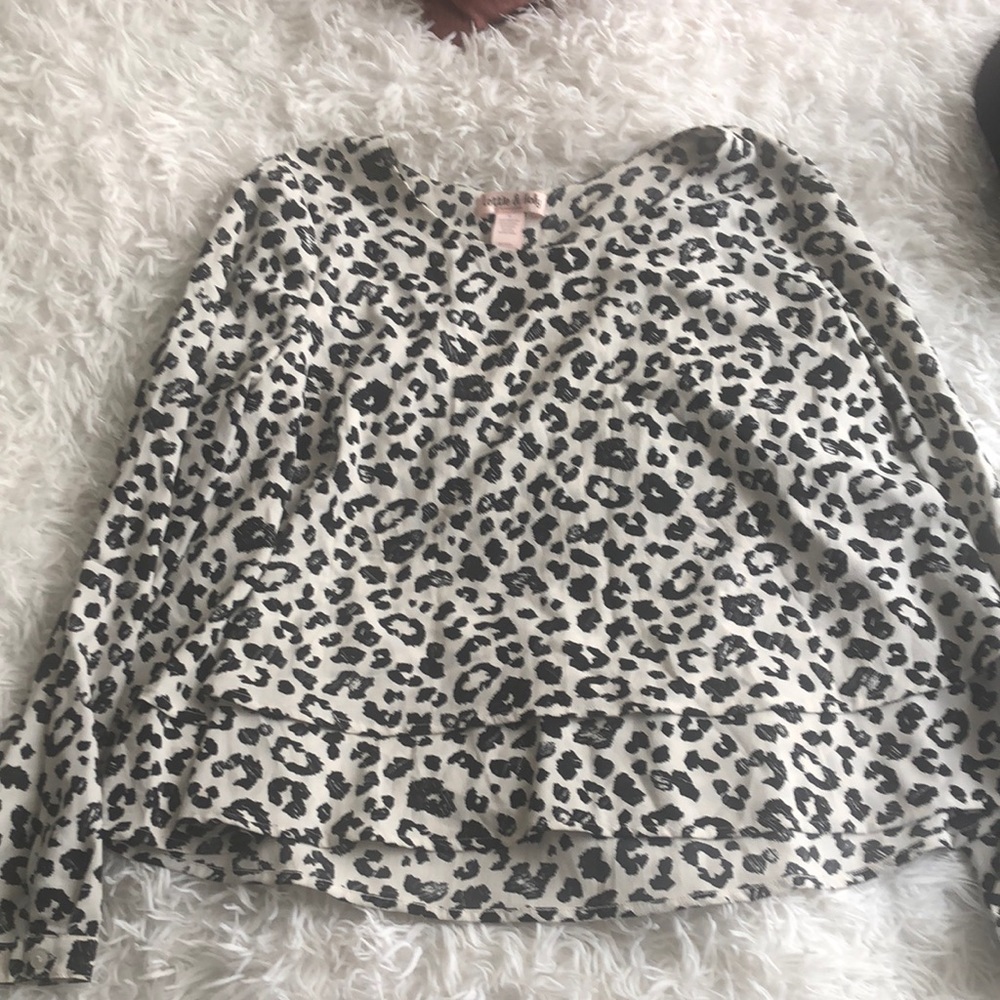 Blouse with animal print
